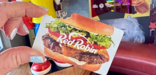 Shop & Dine Red Robin Image Shop & Dine Red Robin Image